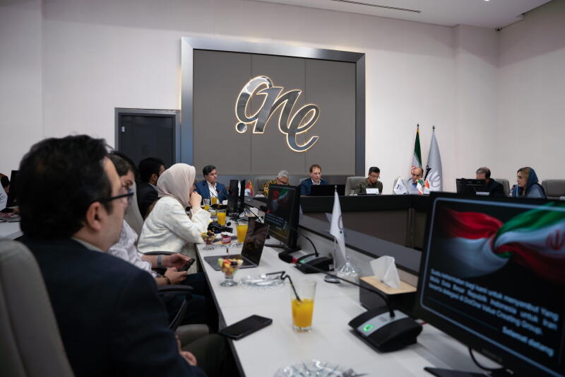 حضور سفیر اندونزی در دات وان